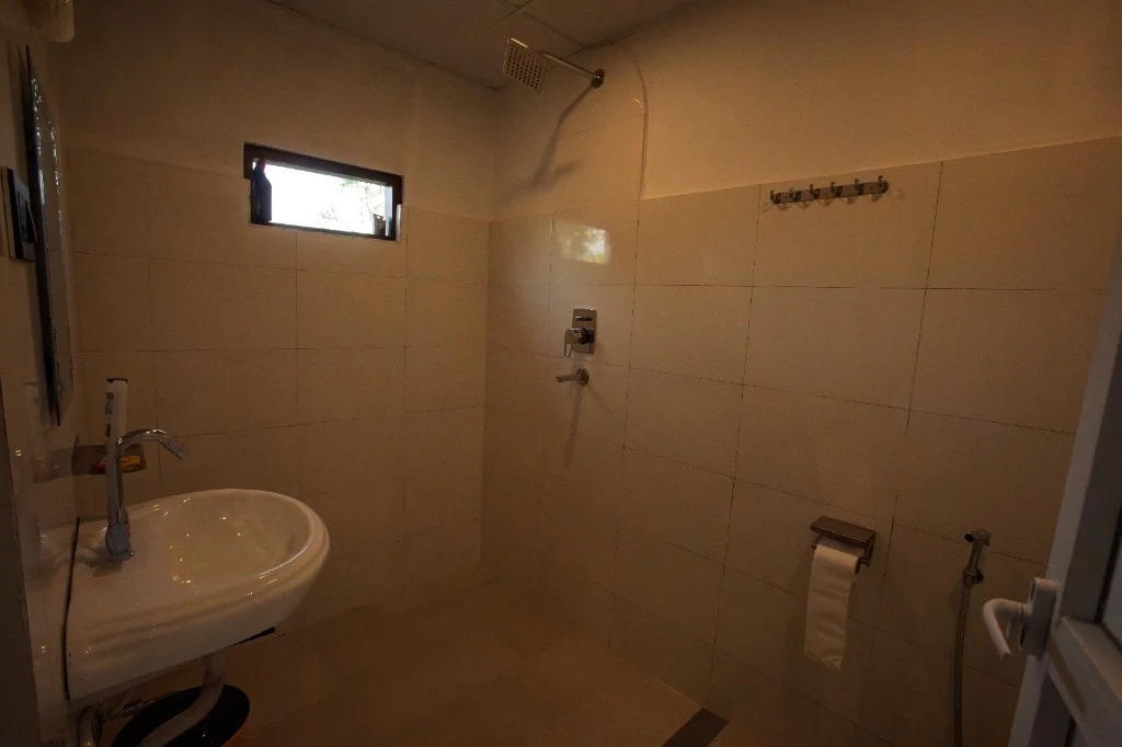 Salle de bain privative chez Pawan